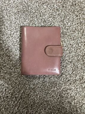 Furla Dusty Rose Leather Bifold Wallet